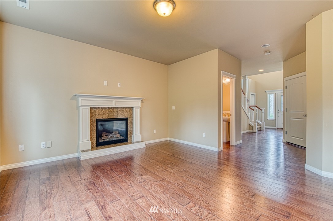 27 161st Place Southeast, Unit 12 Bothell, WA 98012 - Photo 5 of 29