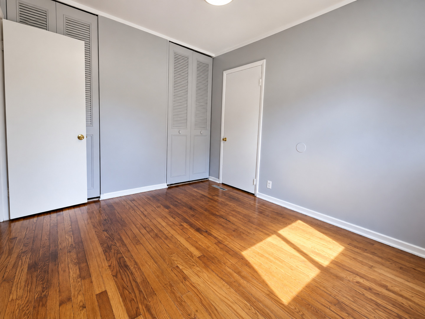 63 Sparrow Road Carpentersville, IL 60110 - Photo 7 of 9 Gallery Image 7