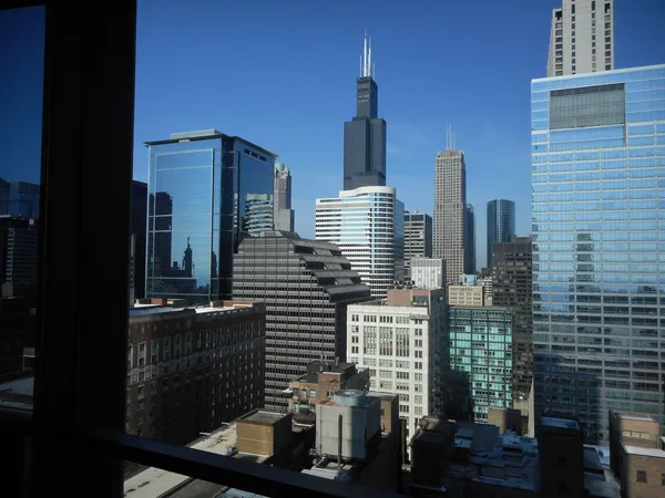 a picture of city view