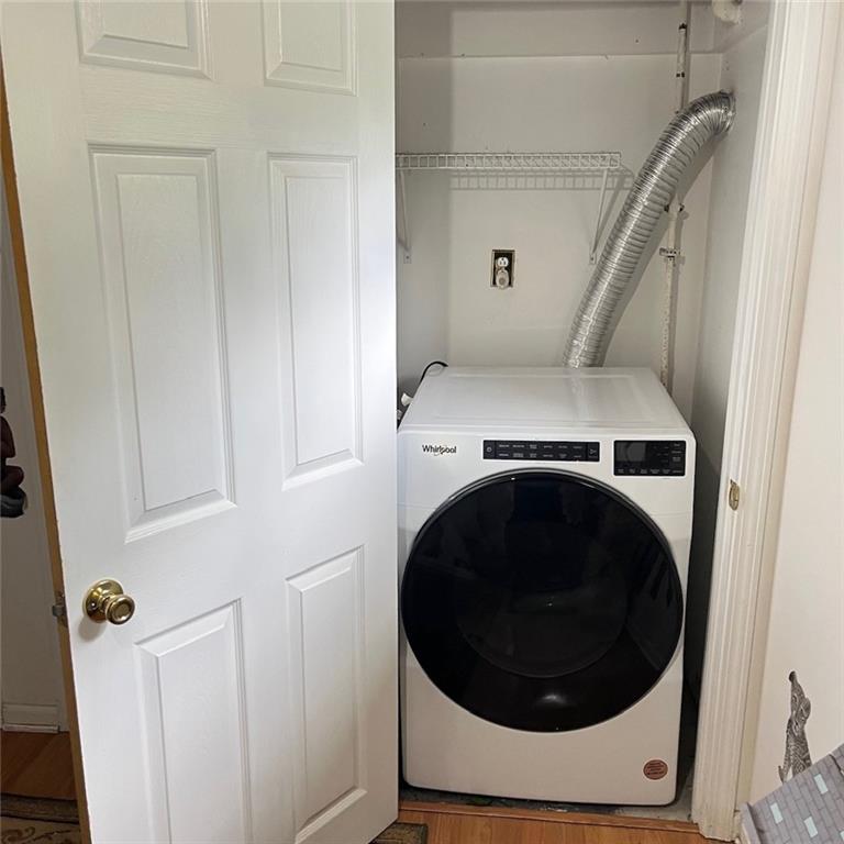 537 Haverhill Road Pittsburgh, PA 15228 - Photo 27 of 29 Dryer closet