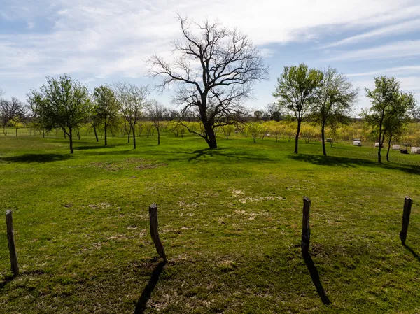 $275,000 | 2041 County Road 429, Rockdale, TX 76567