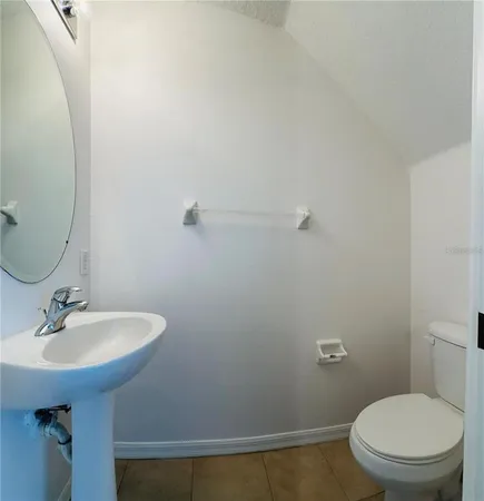 $1,700 | 207 Golden Pond Court, Valrico, FL 33594