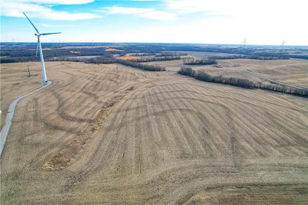 $3,203,200 | Northwest Gospel Road, Amity, MO 64422