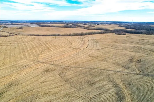 $3,203,200 | Northwest Gospel Road, Amity, MO 64422
