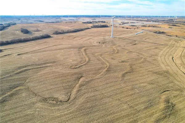 $3,203,200 | Northwest Gospel Road, Amity, MO 64422
