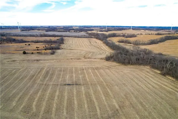 $3,203,200 | Northwest Gospel Road, Amity, MO 64422