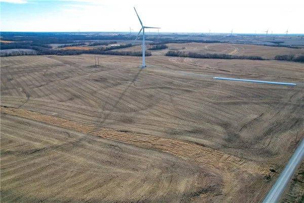 $3,203,200 | Northwest Gospel Road, Amity, MO 64422