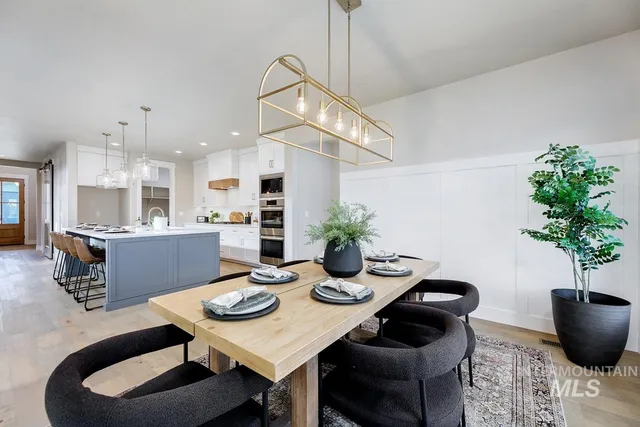 $1,129,900 | 13544 North Ruffed Grouse Way, Boise, ID 83714