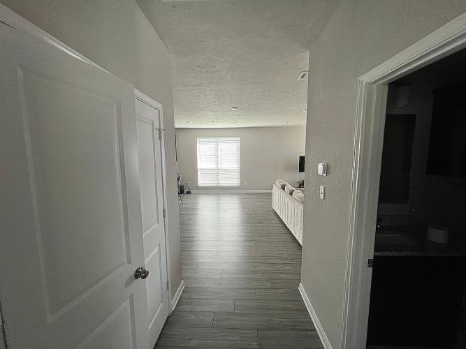 1925 Viva Road Bryan, TX 77803 - Photo 3 of 12