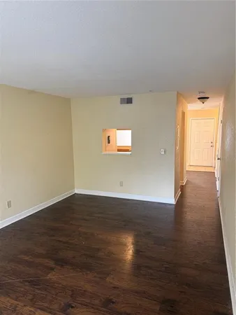 $1,500 | 7143 East Bank Drive, Unit 7143, Tampa, FL 33617