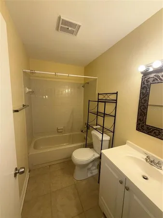$1,500 | 7143 East Bank Drive, Unit 7143, Tampa, FL 33617