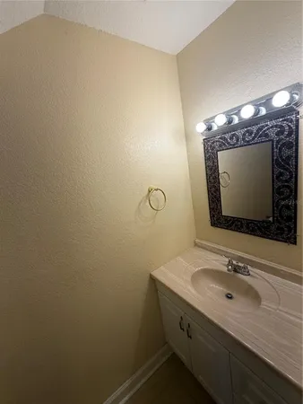 $1,500 | 7143 East Bank Drive, Unit 7143, Tampa, FL 33617