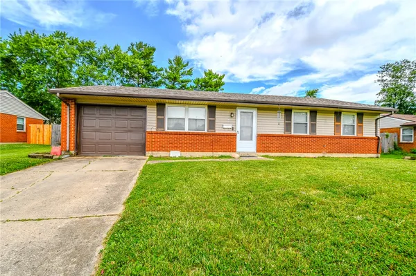 $204,900 | 741 Homeway Drive, New Lebanon, OH 45345