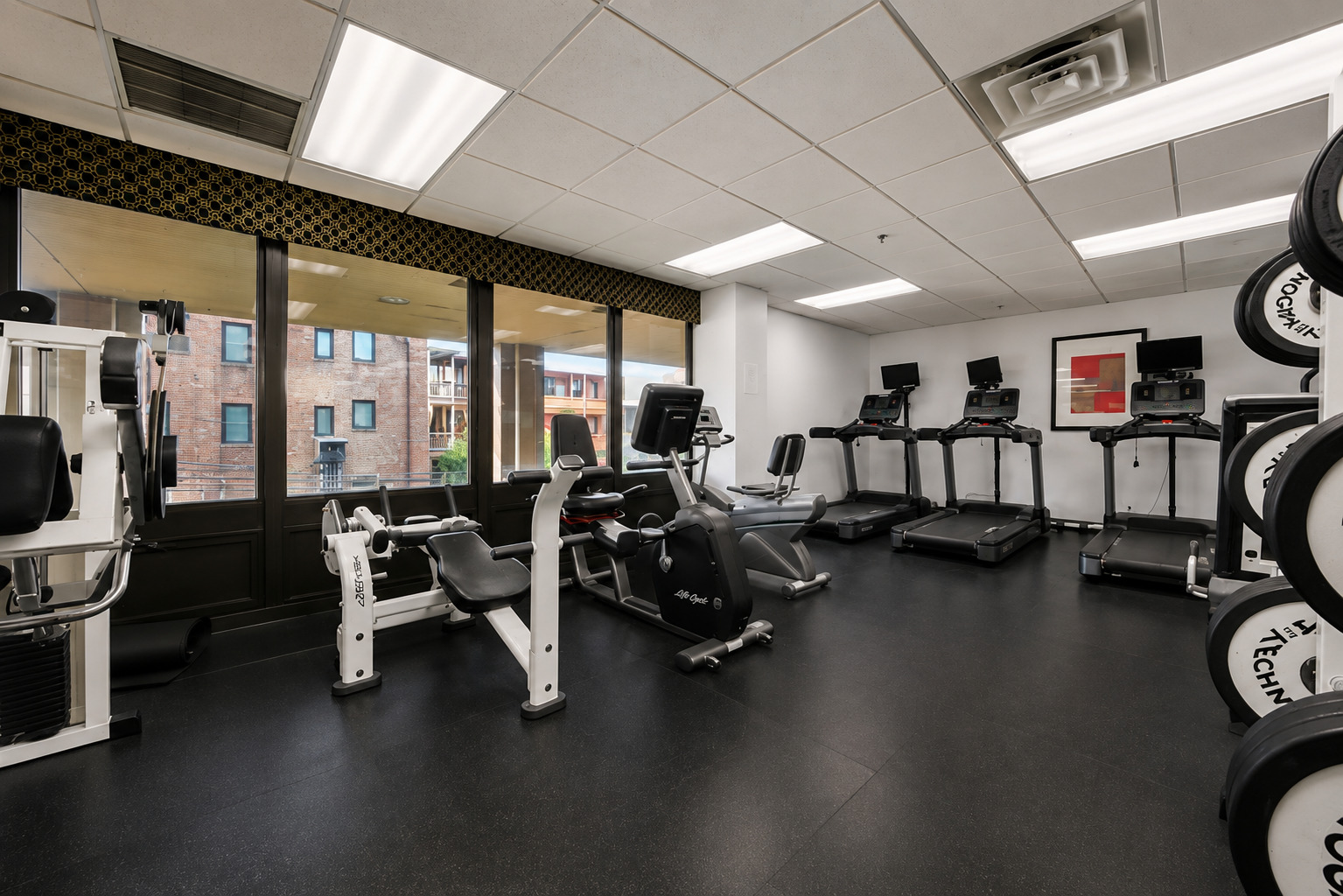 5320 North Sheridan Road, Unit 405 Chicago, IL 60640 - Photo 24 of 28 Gallery Image 24
