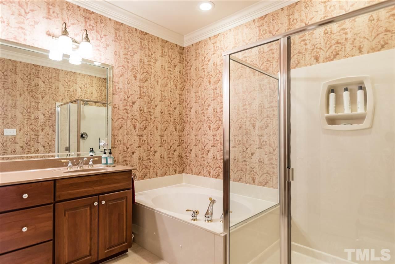 8813 Leeshire Lane Raleigh, NC 27615 - Photo 14 of 25