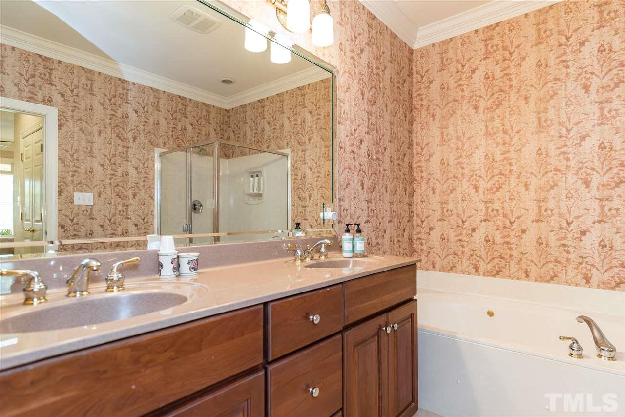 8813 Leeshire Lane Raleigh, NC 27615 - Photo 15 of 25