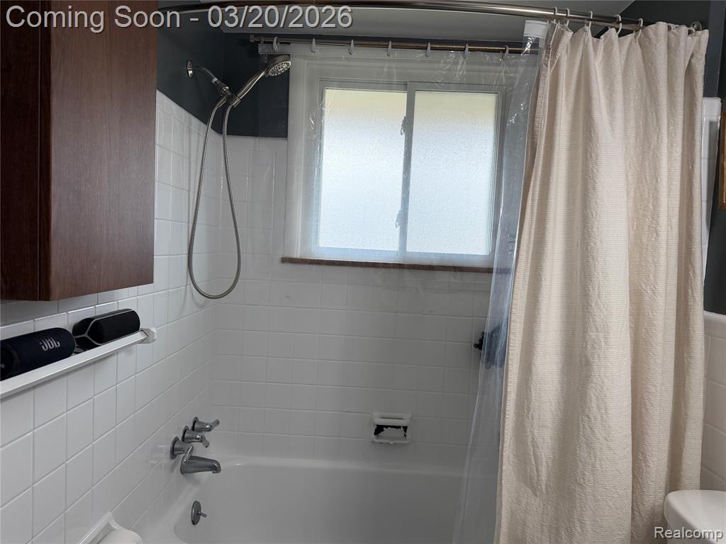 36884 Greenbush Road Wayne, MI 48184 - Photo 11 of 29