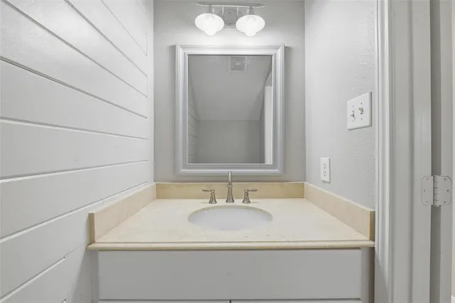 $350,000 | 8852 Tyne Trail, Fort Worth, TX 76118