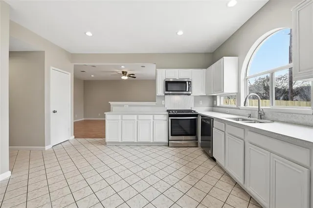 $350,000 | 8852 Tyne Trail, Fort Worth, TX 76118