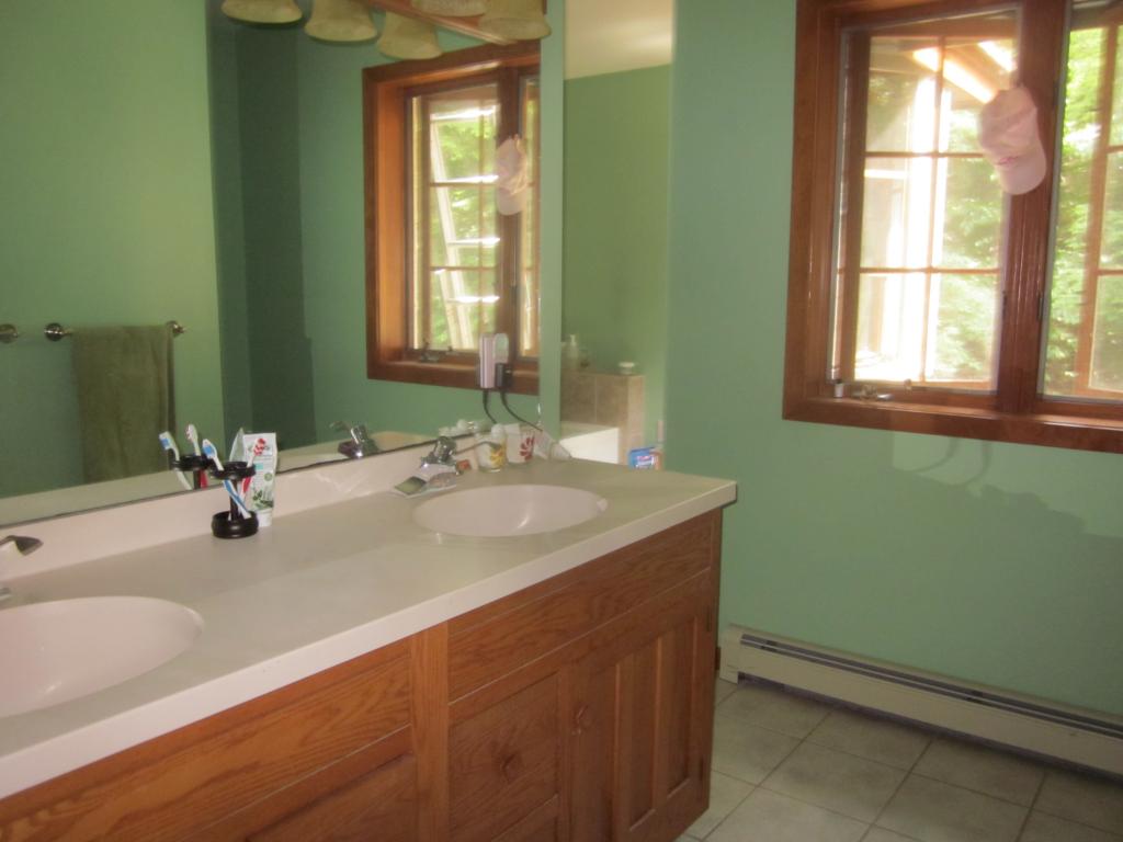 580 North Road Shelburne, NH 03581 - Photo 11 of 32
