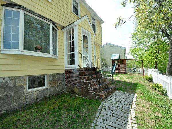 144 Hackensack Road Boston, MA 02467 - Photo 4 of 26