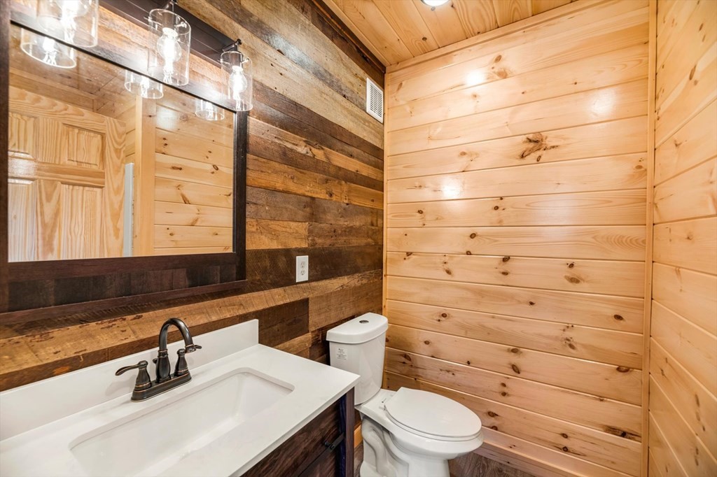 725 Blueberry Ridge Way Pigeon Forge, TN 37863 - Photo 13 of 39