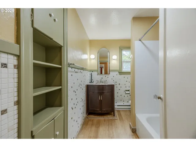 $539,000 | 412 West 17th Avenue, Eugene, OR 97401