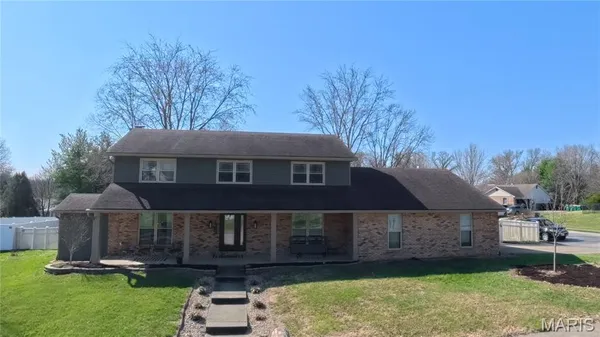 $399,500 | 1309 East 3rd Street, O'Fallon, IL 62269