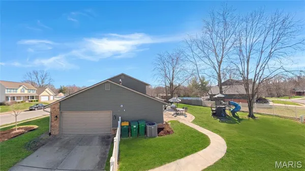 $399,500 | 1309 East 3rd Street, O'Fallon, IL 62269