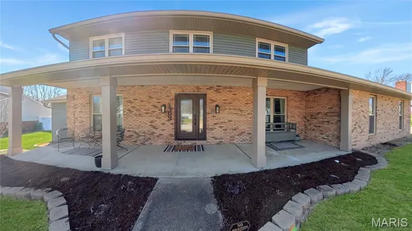 $399,500 | 1309 East 3rd Street, O'Fallon, IL 62269