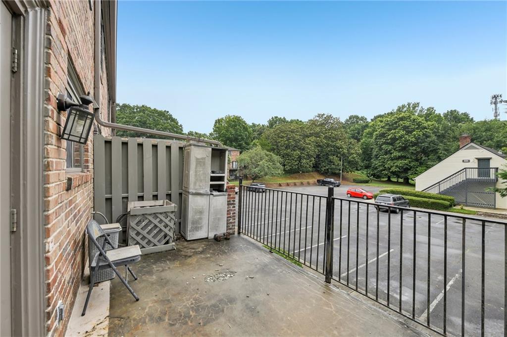 3071 Colonial Way, Unit H Atlanta, GA 30341 - Photo 17 of 24