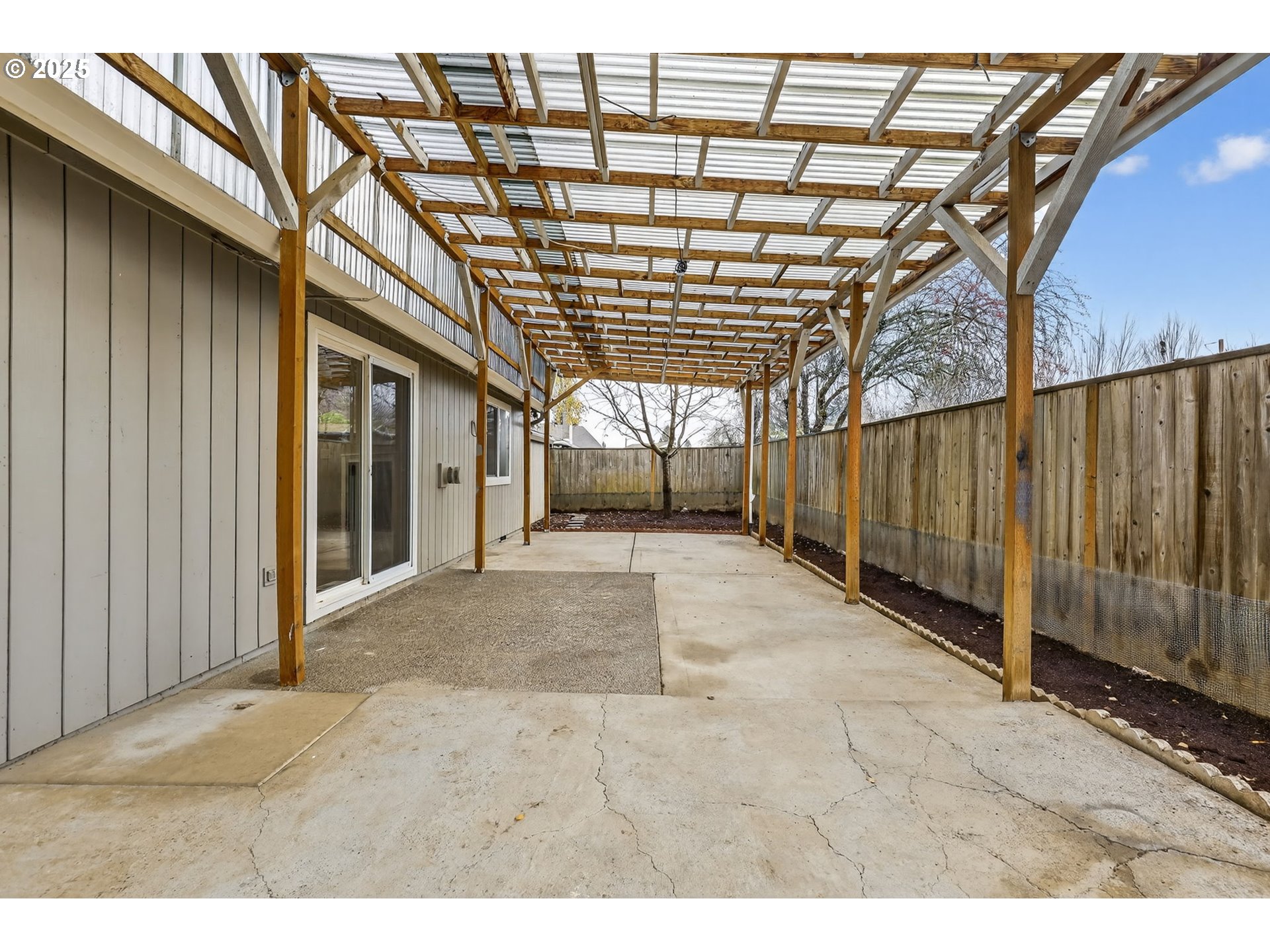 5118 Northeast Jarrett Street Portland, OR 97218 - Photo 36 of 46 a view of entryway with a building