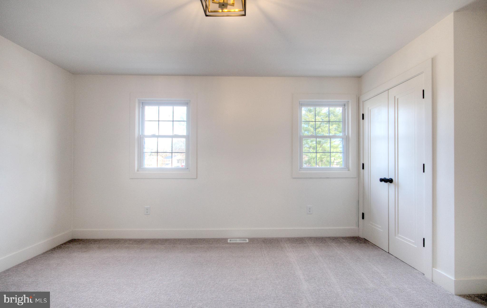 921 North Beecham Road Williamstown, NJ 08094 - Photo 32 of 43 an empty room with windows