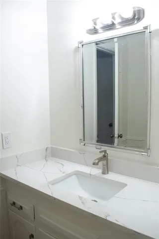 $3,200 | 2808 Peachtree Lane, Pantego, TX 76013