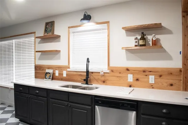 $3,200 | 2808 Peachtree Lane, Pantego, TX 76013