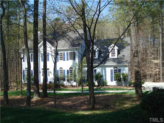 2716 Dray Court Raleigh, NC 27613 - Photo 2 of 25 Exterior Front