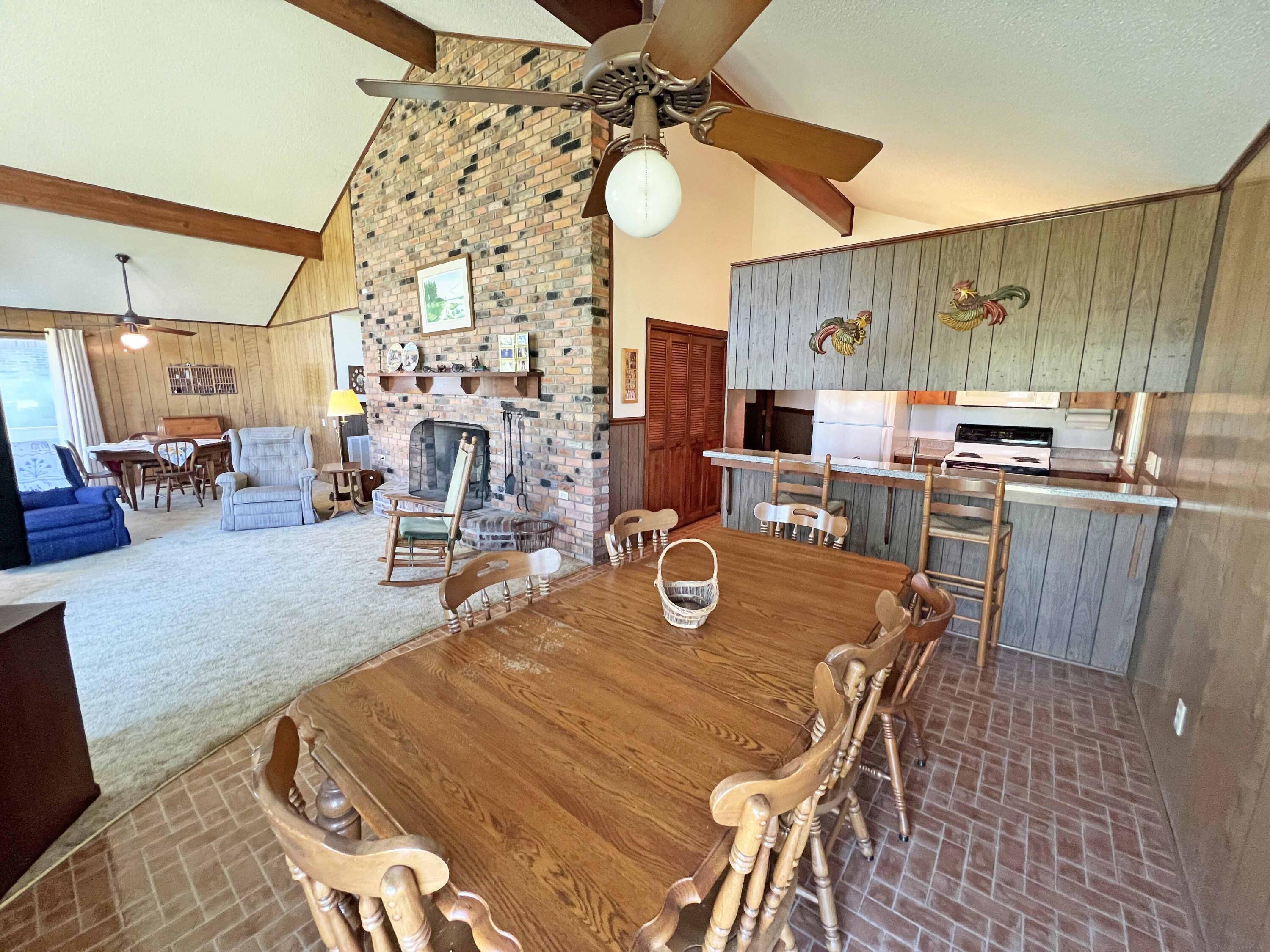9576 Washington Davis Road Summerton, SC 29148 - Photo 28 of 50 Dining And Living