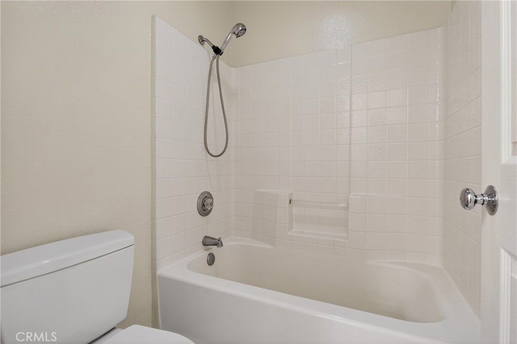 1908 Blazewood Street Simi Valley, CA 93063 - Photo 31 of 42