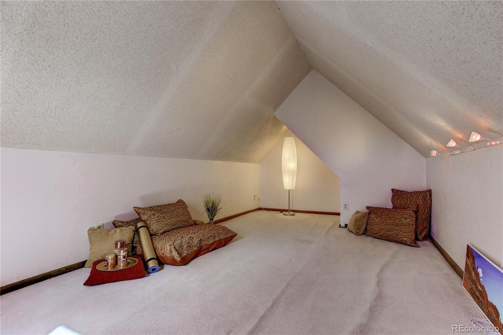 8364 Larkspur Road Boulder, CO 80302 - Photo 23 of 32 Gallery Image 23