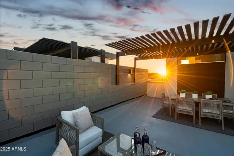 $759,000 | 377 East Windsor Avenue, Unit 20, Phoenix, AZ 85004