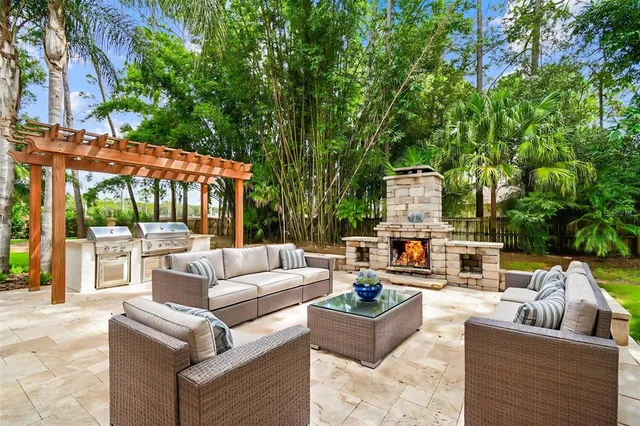 $1,100,000 | 18811 Victor Manuel Drive, Lutz, FL 33548