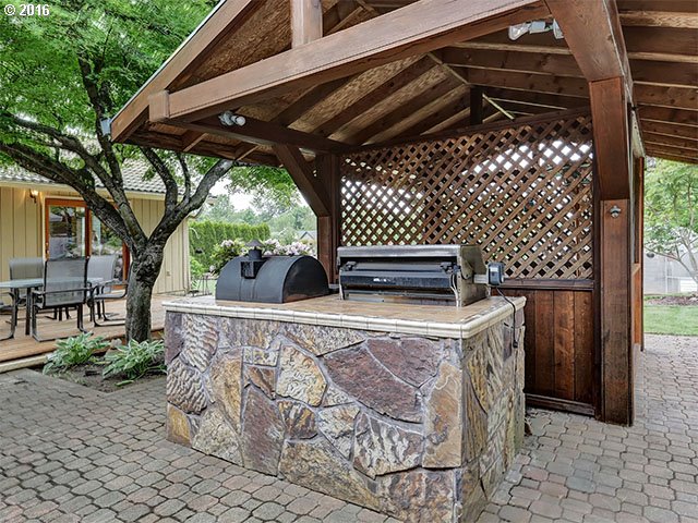 32855 Southeast Compton Road Boring, OR 97009 - Photo 24 of 31 Patio