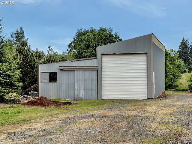 32855 Southeast Compton Road Boring, OR 97009 - Photo 28 of 31 Barn