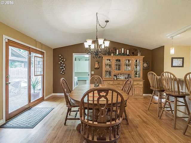32855 Southeast Compton Road Boring, OR 97009 - Photo 7 of 31 Dining Room