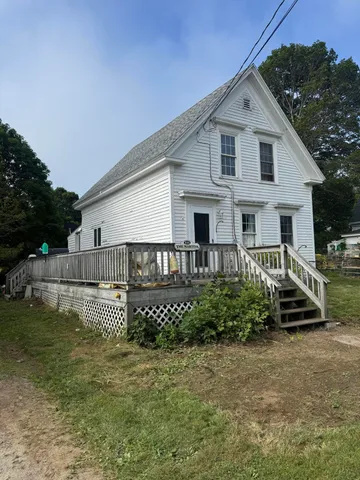 $239,000 | 111 East Main Street, Vinalhaven, ME 04863