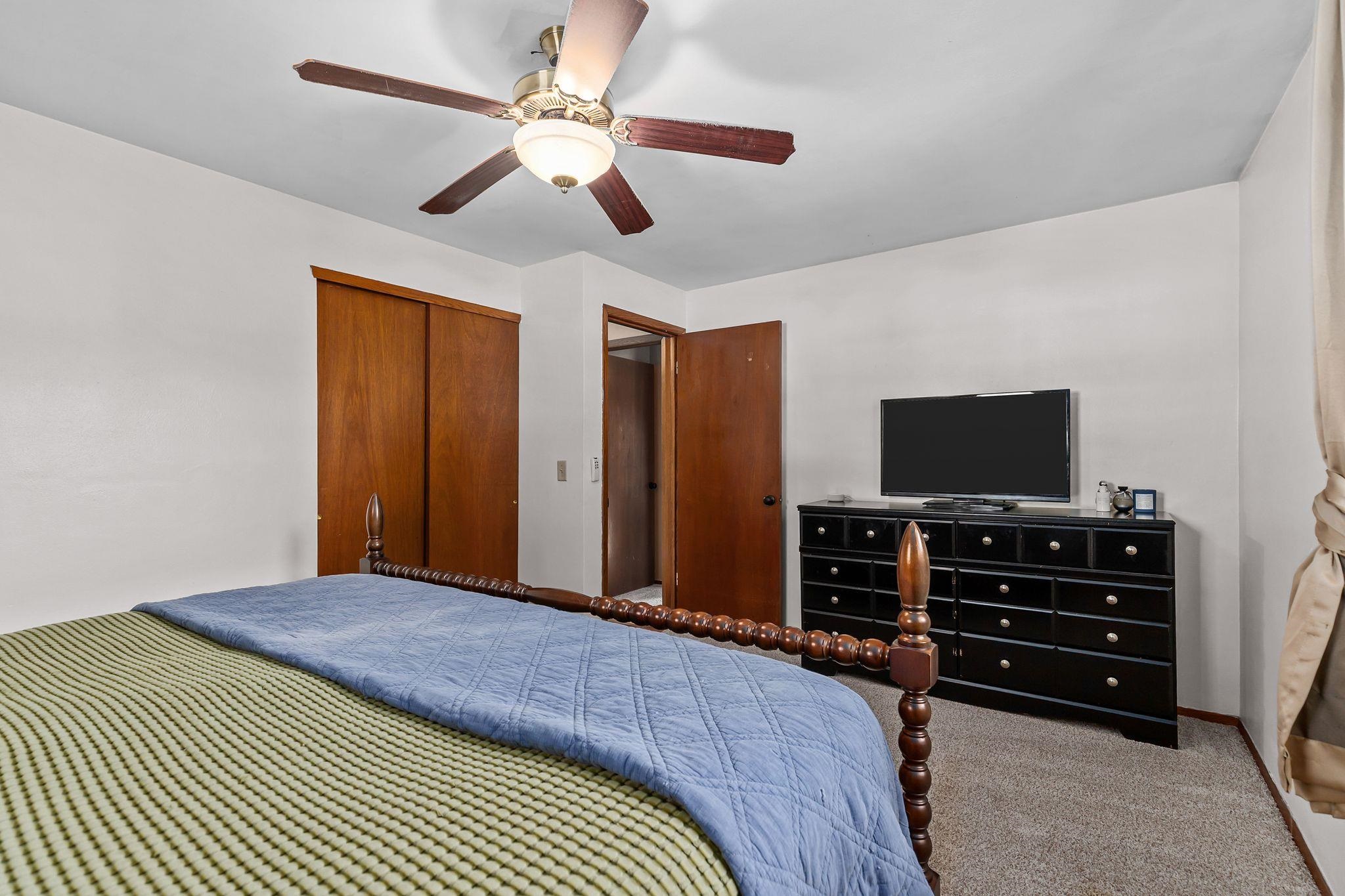 1031 West Roberts Avenue Appleton, WI 54914 - Photo 19 of 33