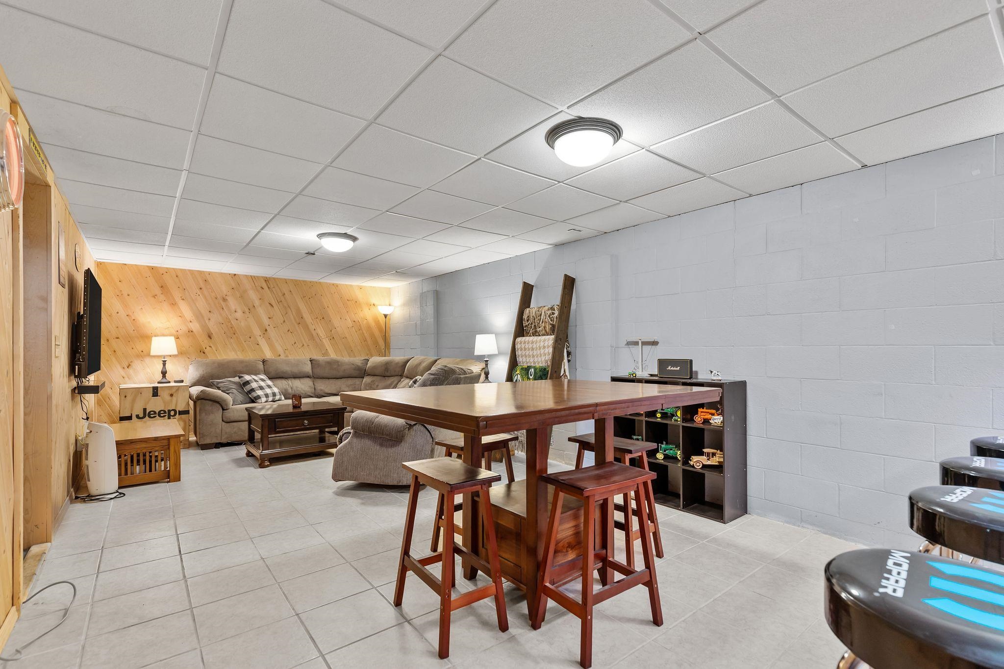 1031 West Roberts Avenue Appleton, WI 54914 - Photo 21 of 33