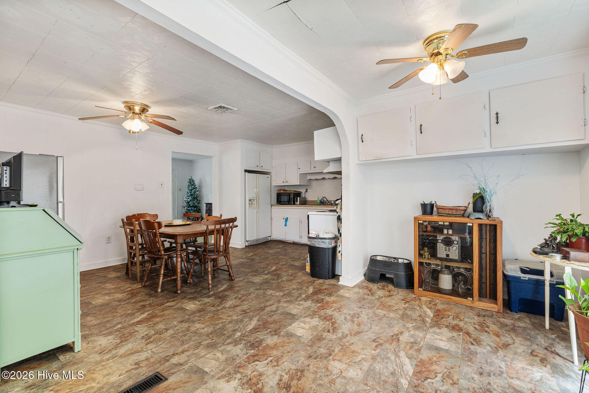 2240 Clay Bottom School Road Chocowinity, NC 27817 - Photo 7 of 21