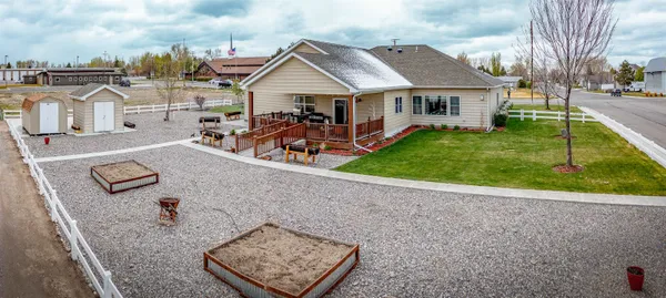 $525,000 | 532 North Road 11, Worland, WY 82401