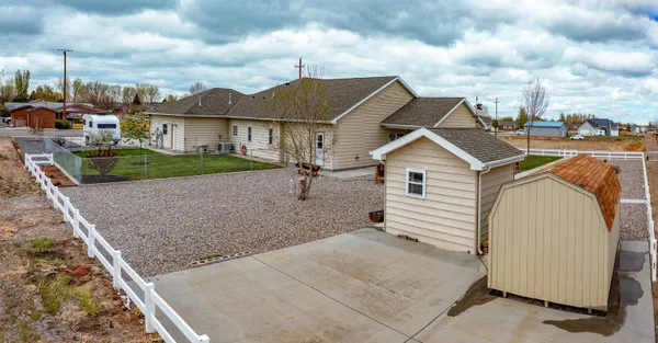 $525,000 | 532 North Road 11, Worland, WY 82401